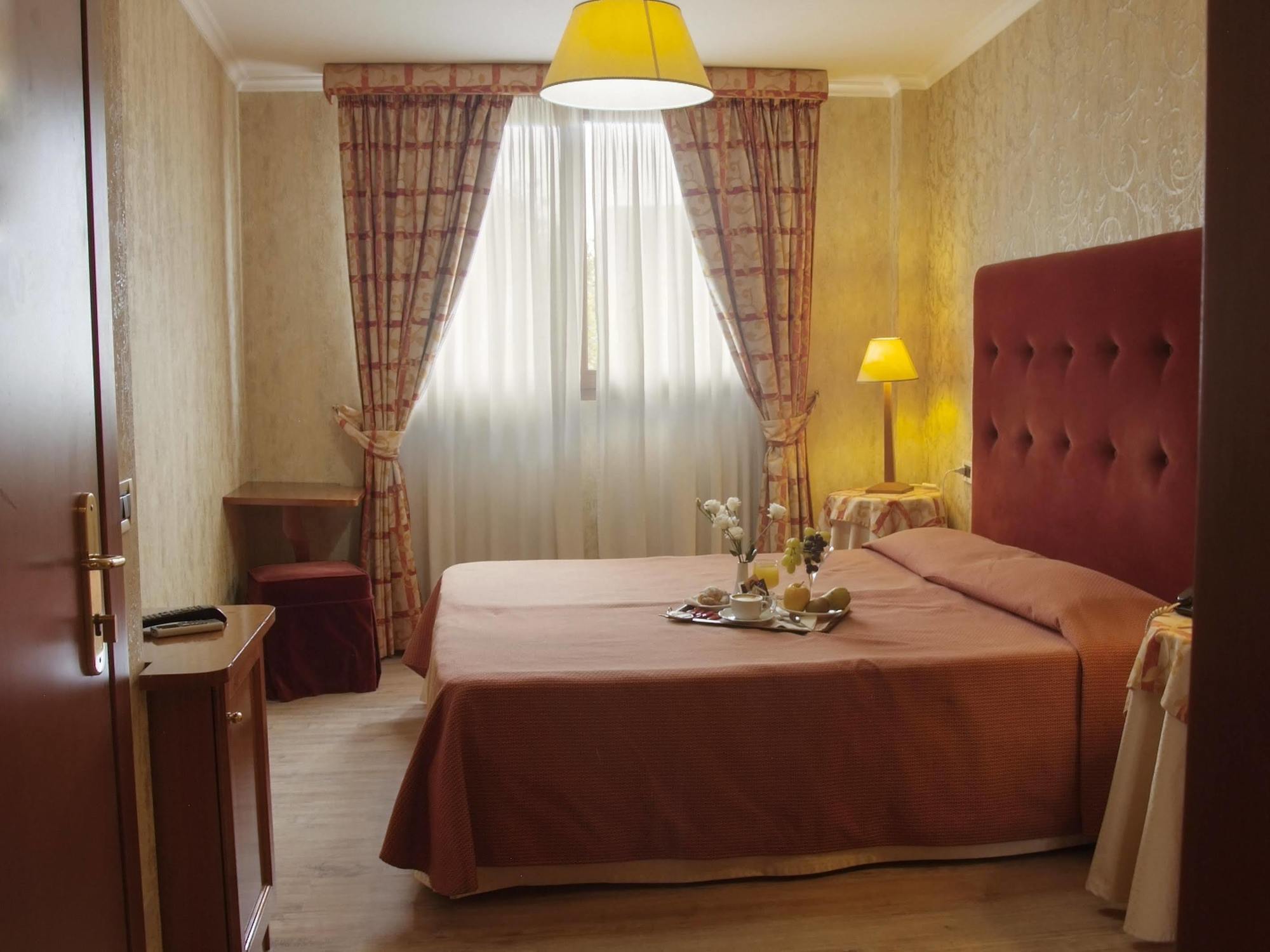 Hotel Villa Rosa Roma Eksteriør bilde